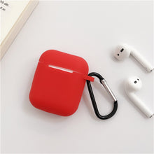 Charger l&#39;image dans la galerie, Étui classique en silicone pour AirPods 2e génération
