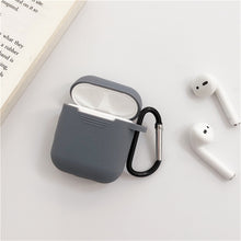 Charger l&#39;image dans la galerie, Étui classique en silicone pour AirPods 2e génération
