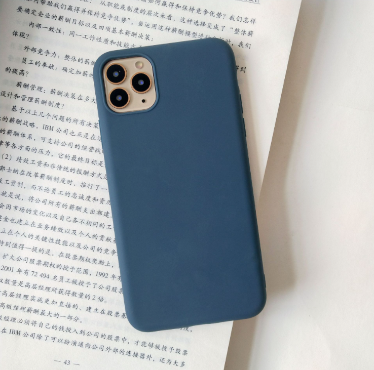 Coque souple iPhone bleu