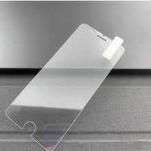 Charger l&#39;image dans la galerie, iPhone 6/7/8/SE 2020 Verre trempé 3pcs
